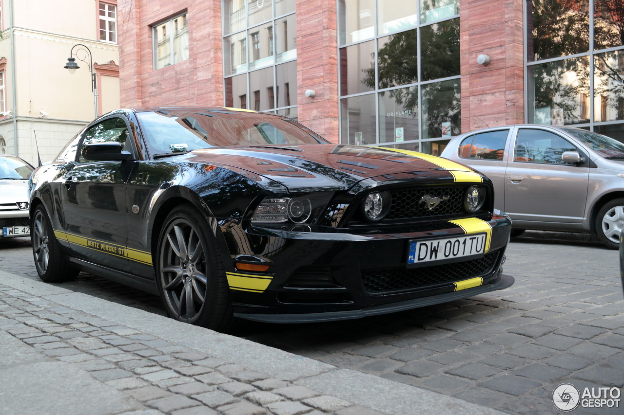 Ford Mustang GT 2013 Penske