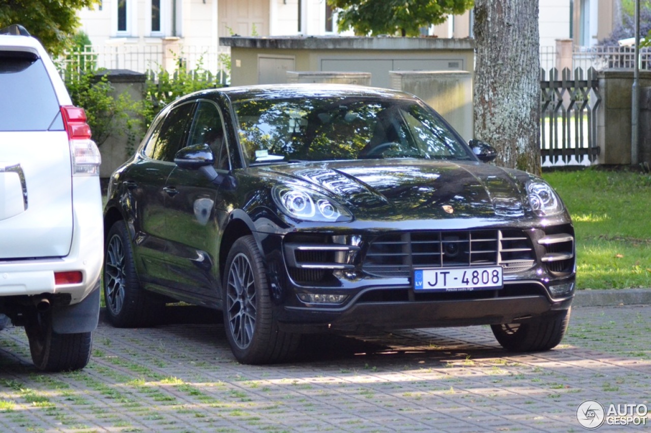 Porsche 95B Macan Turbo