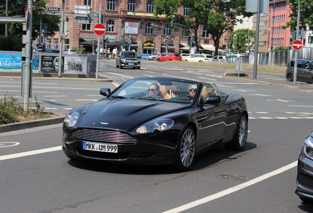 Aston Martin DB9 Volante