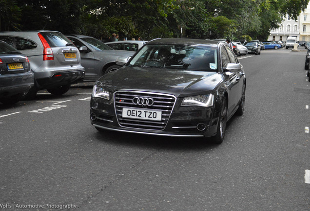 Audi S8 D4