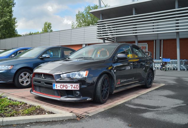 Mitsubishi Lancer Evolution X