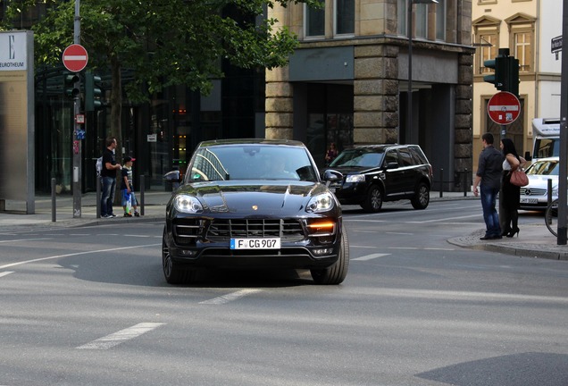 Porsche 95B Macan Turbo