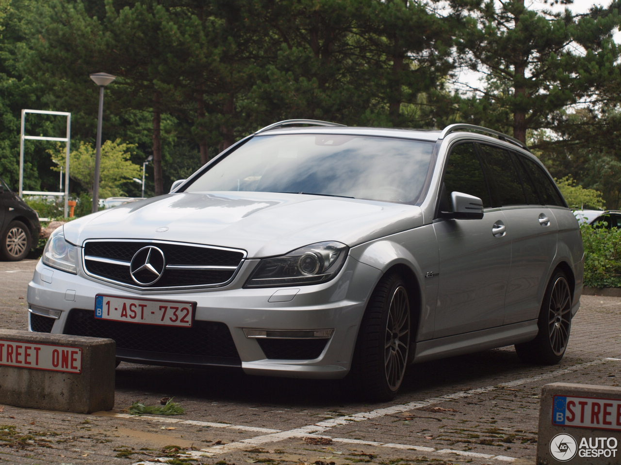 Mercedes-Benz C 63 AMG Estate 2012