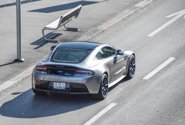 Aston Martin V12 Vantage S