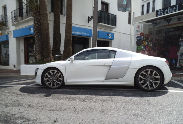 Audi R8 V10