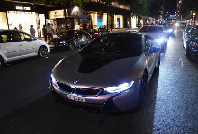 BMW i8