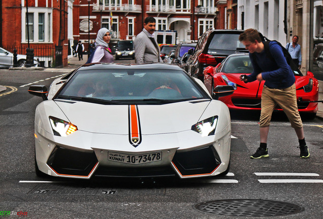 Lamborghini Aventador LP700-4 Roadster