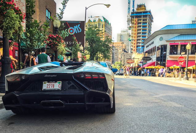 Lamborghini Aventador LP720-4 Roadster 50° Anniversario