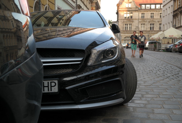 Mercedes-Benz A 45 AMG