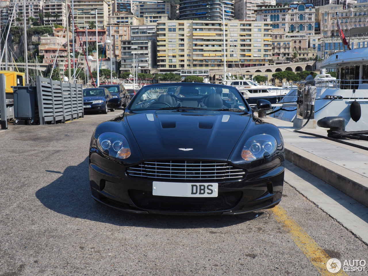 Aston Martin DBS Volante