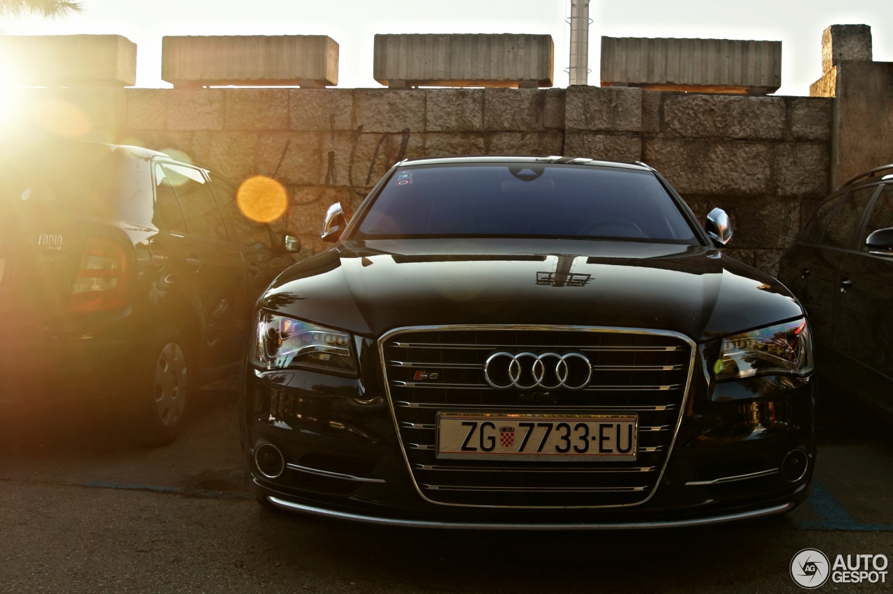 Audi S8 D4