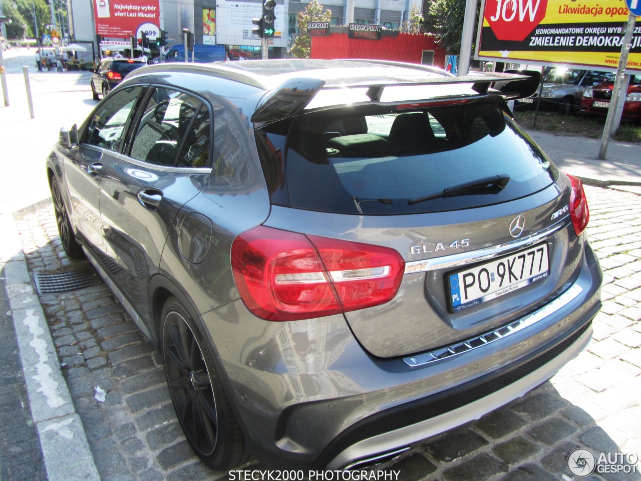 Mercedes-Benz GLA 45 AMG X156