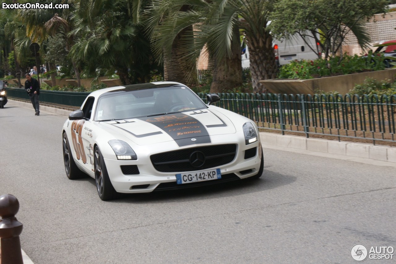 Mercedes-Benz SLS AMG