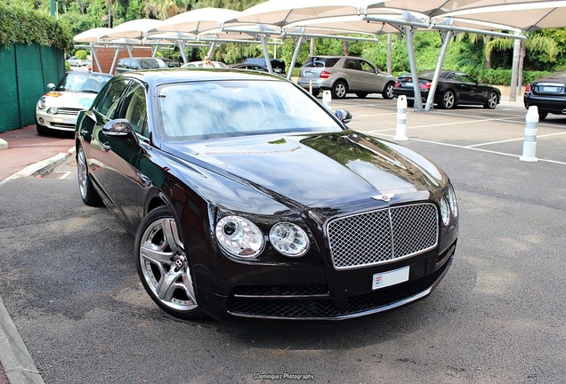 Bentley Flying Spur V8