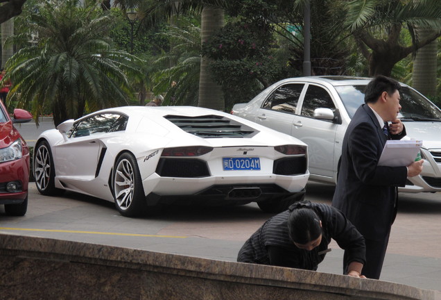 Lamborghini Aventador LP700-4