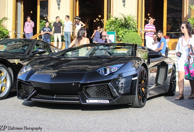 Lamborghini Aventador LP700-4 Roadster