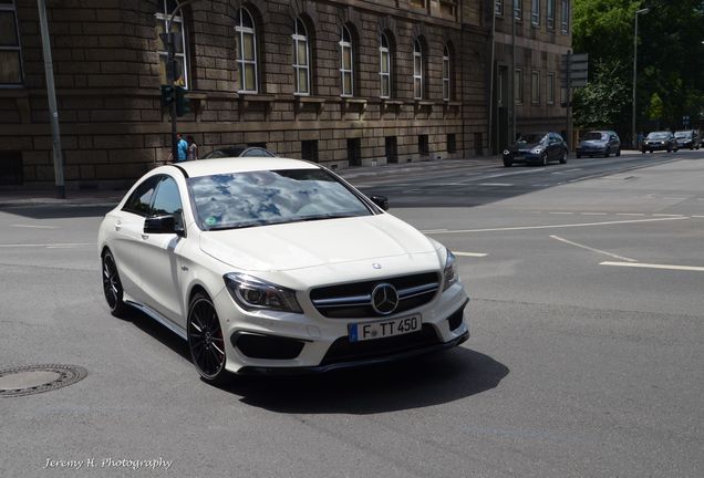 Mercedes-Benz CLA 45 AMG C117