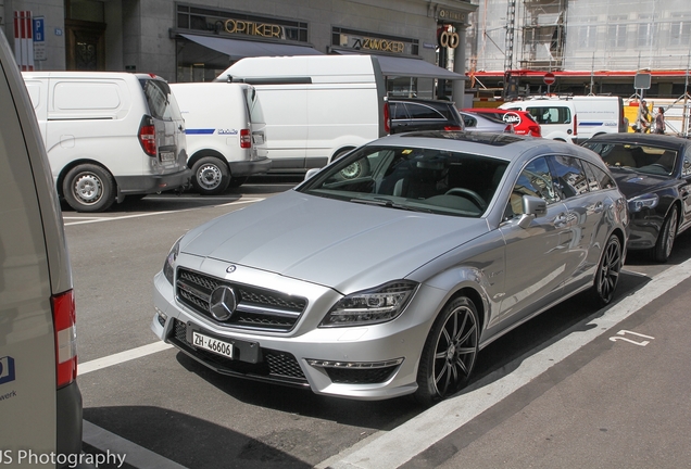 Mercedes-Benz CLS 63 AMG X218 Shooting Brake