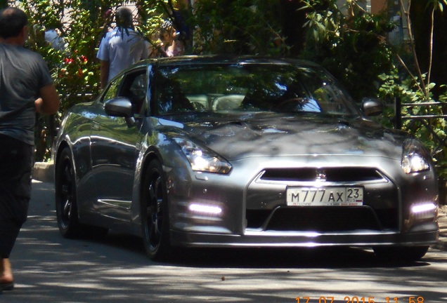 Nissan GT-R 2013