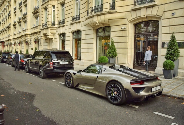 Porsche 918 Spyder Weissach Package