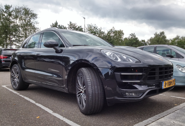 Porsche 95B Macan Turbo