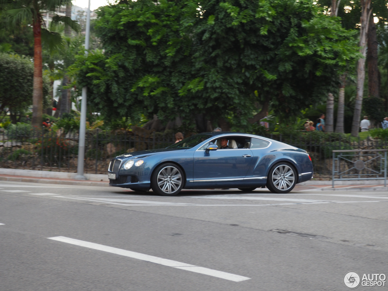 Bentley Continental GT 2012