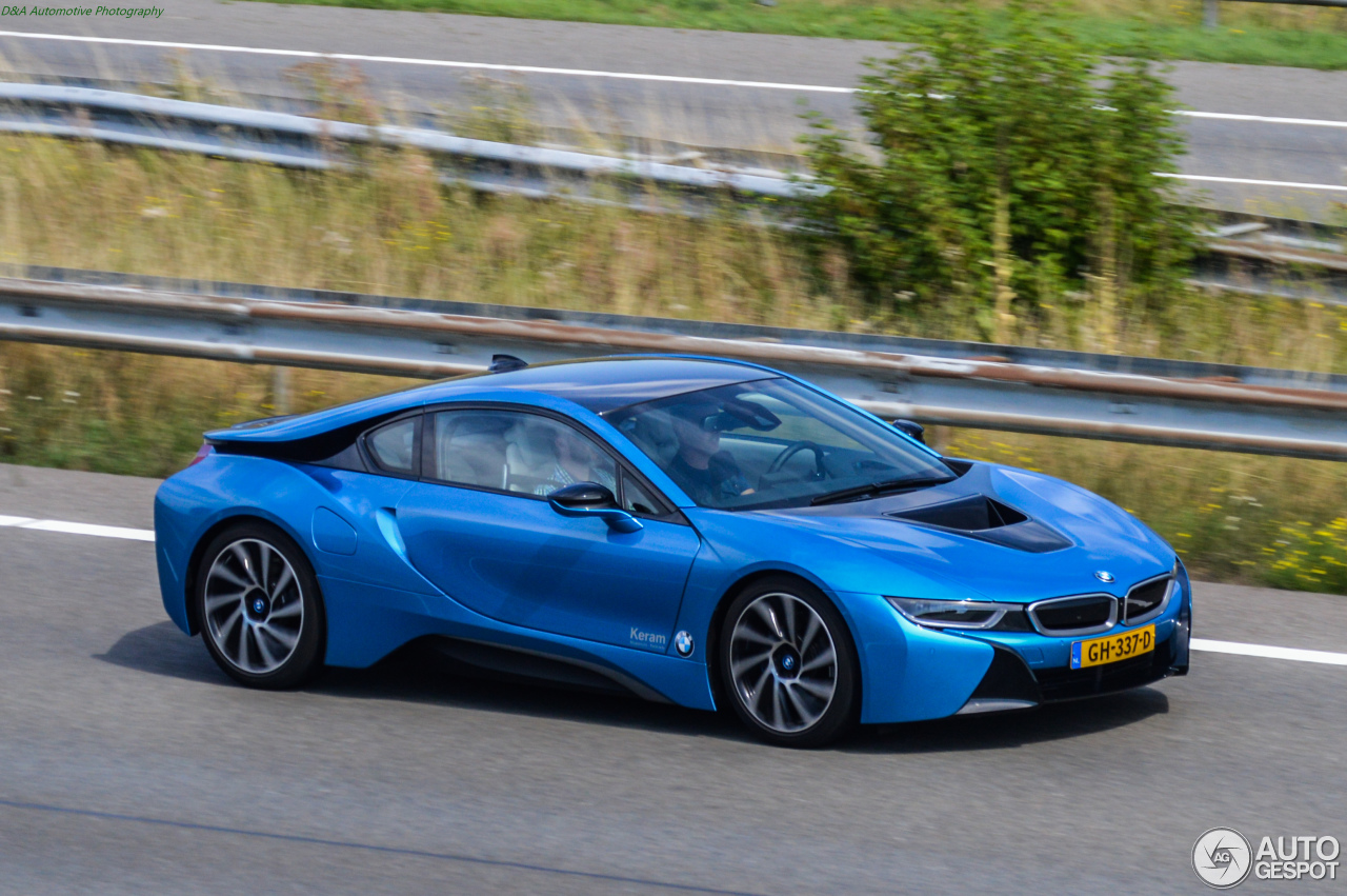 BMW i8