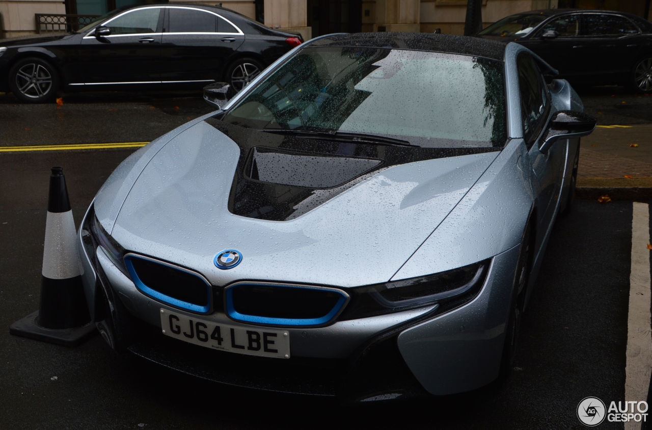 BMW i8