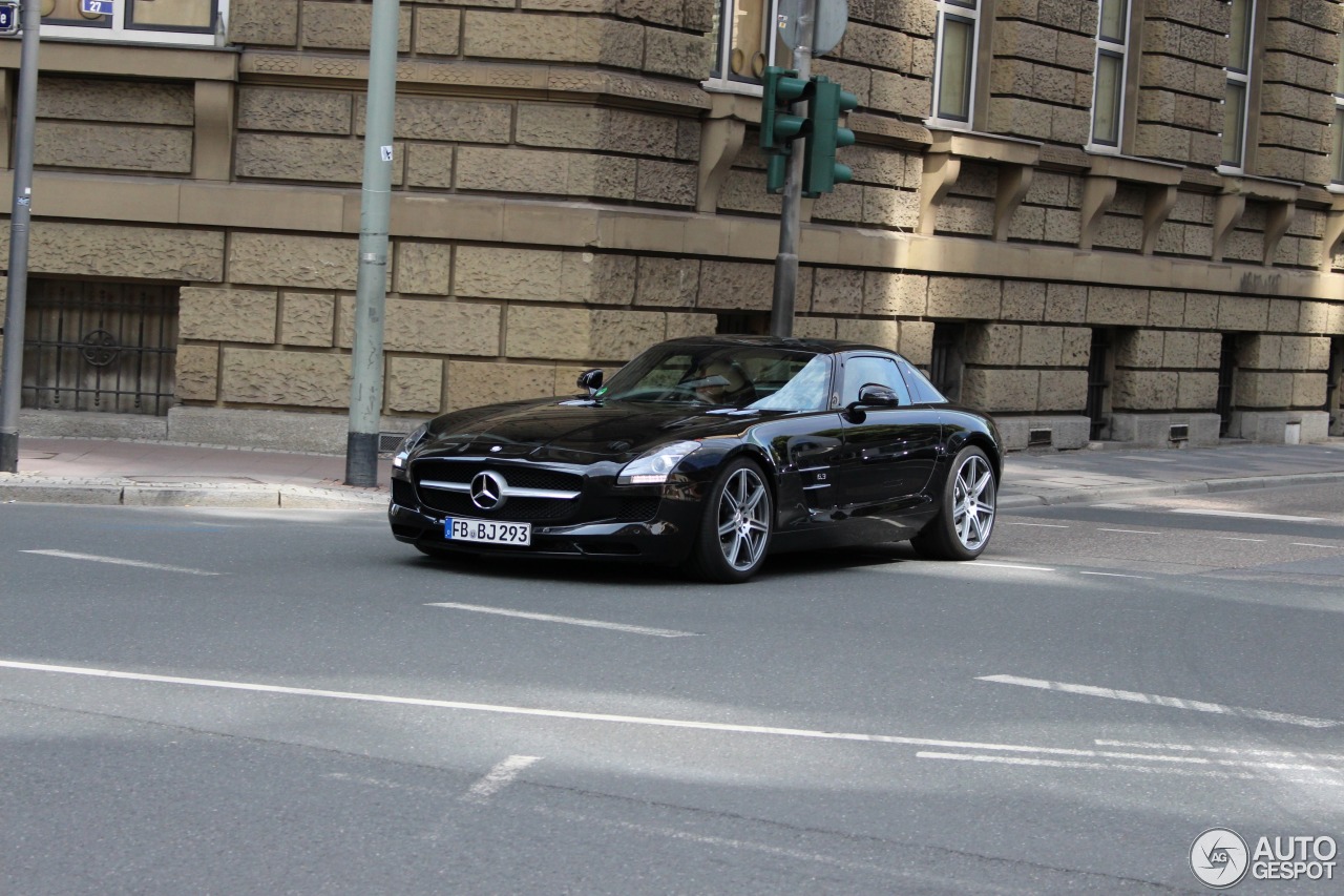 Mercedes-Benz SLS AMG