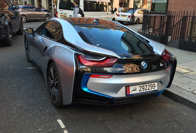 BMW i8