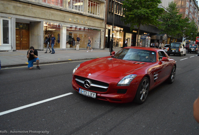 Mercedes-Benz SLS AMG