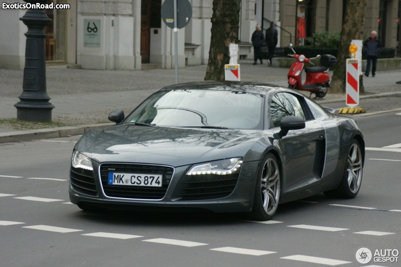 Audi R8