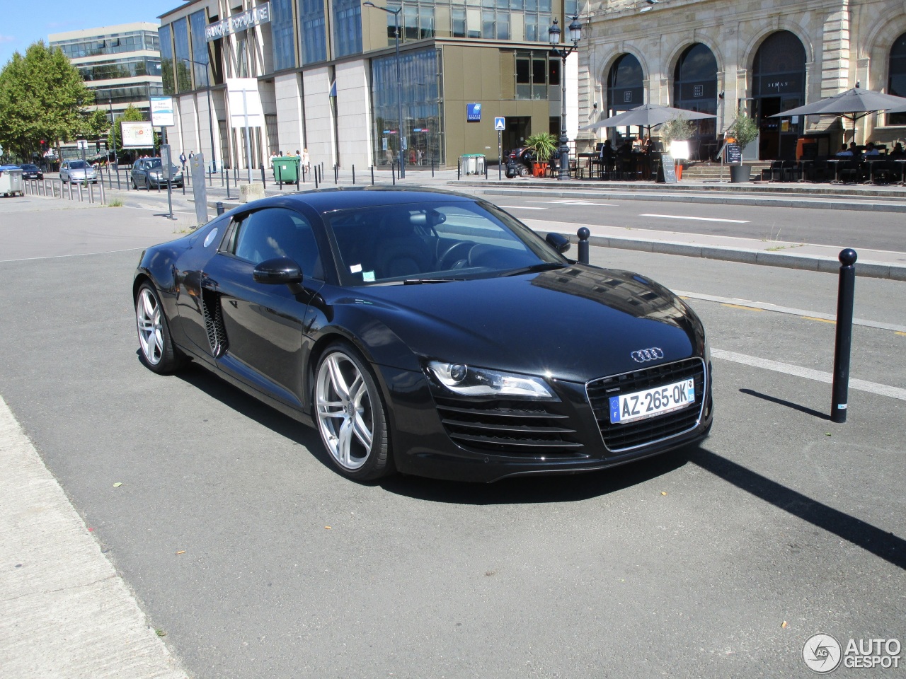 Audi R8