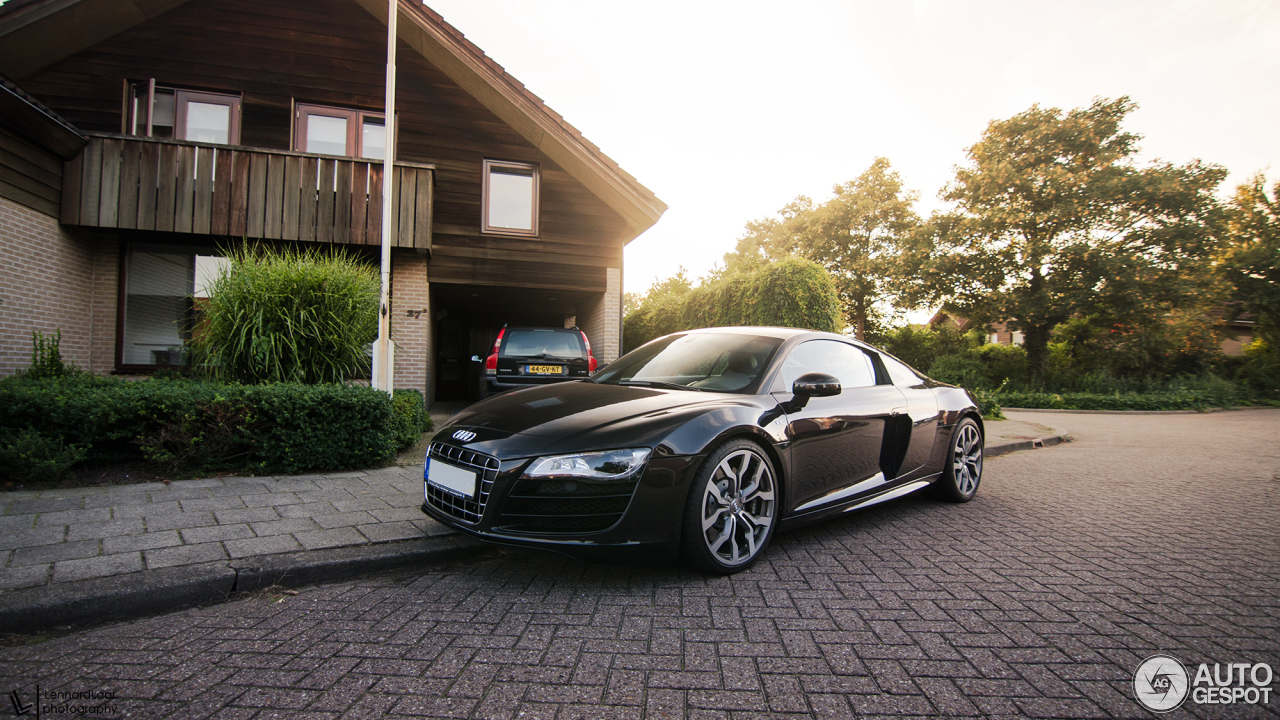 Audi R8 V10