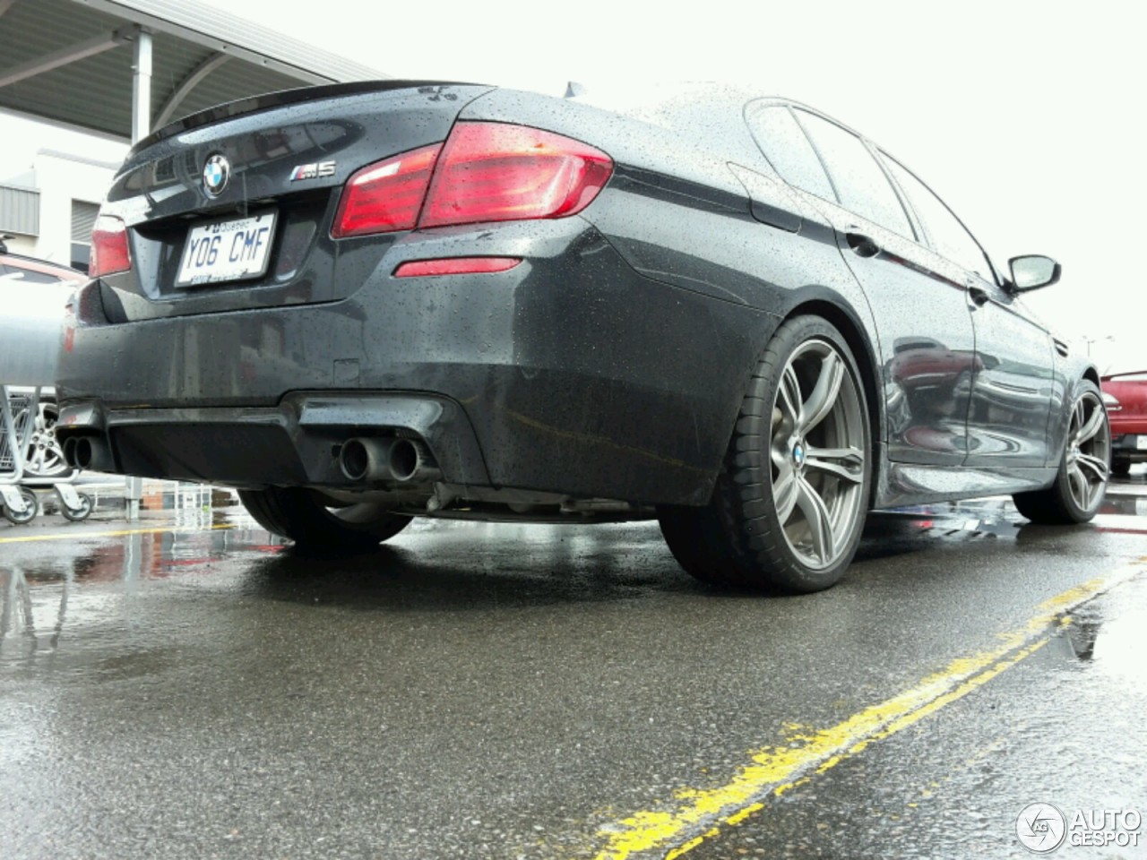 BMW M5 F10 2011