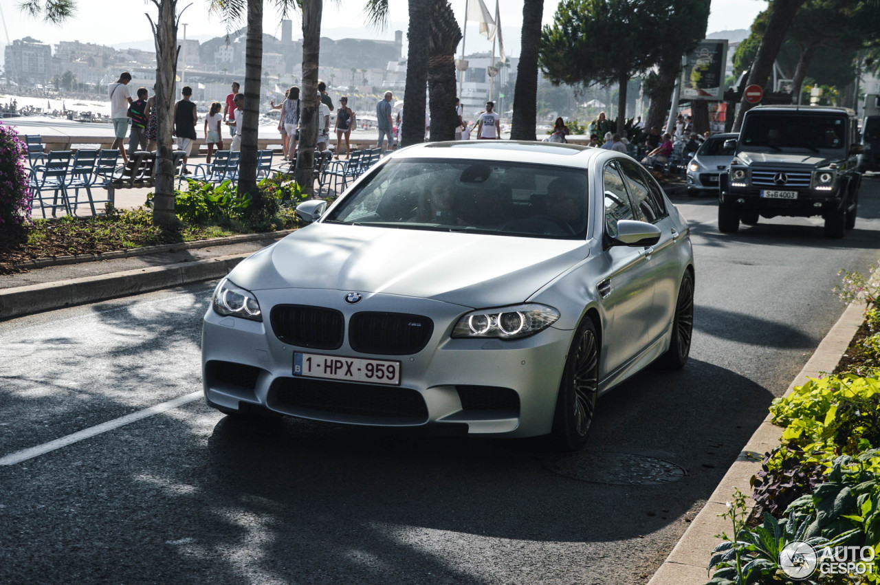 BMW M5 F10 2011