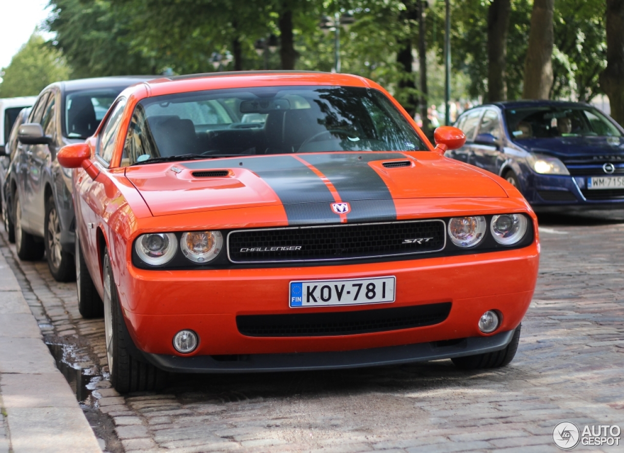 Dodge Challenger SRT-8