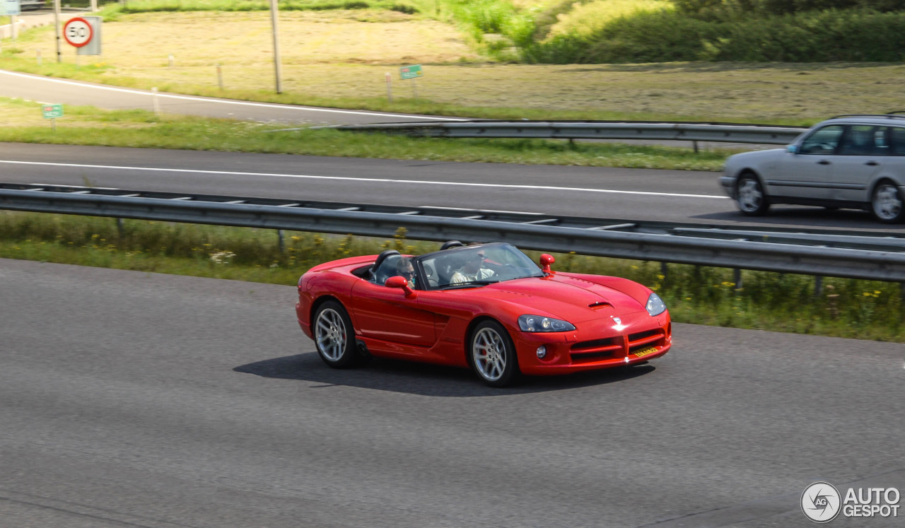 Dodge Viper SRT-10 Roadster 2003