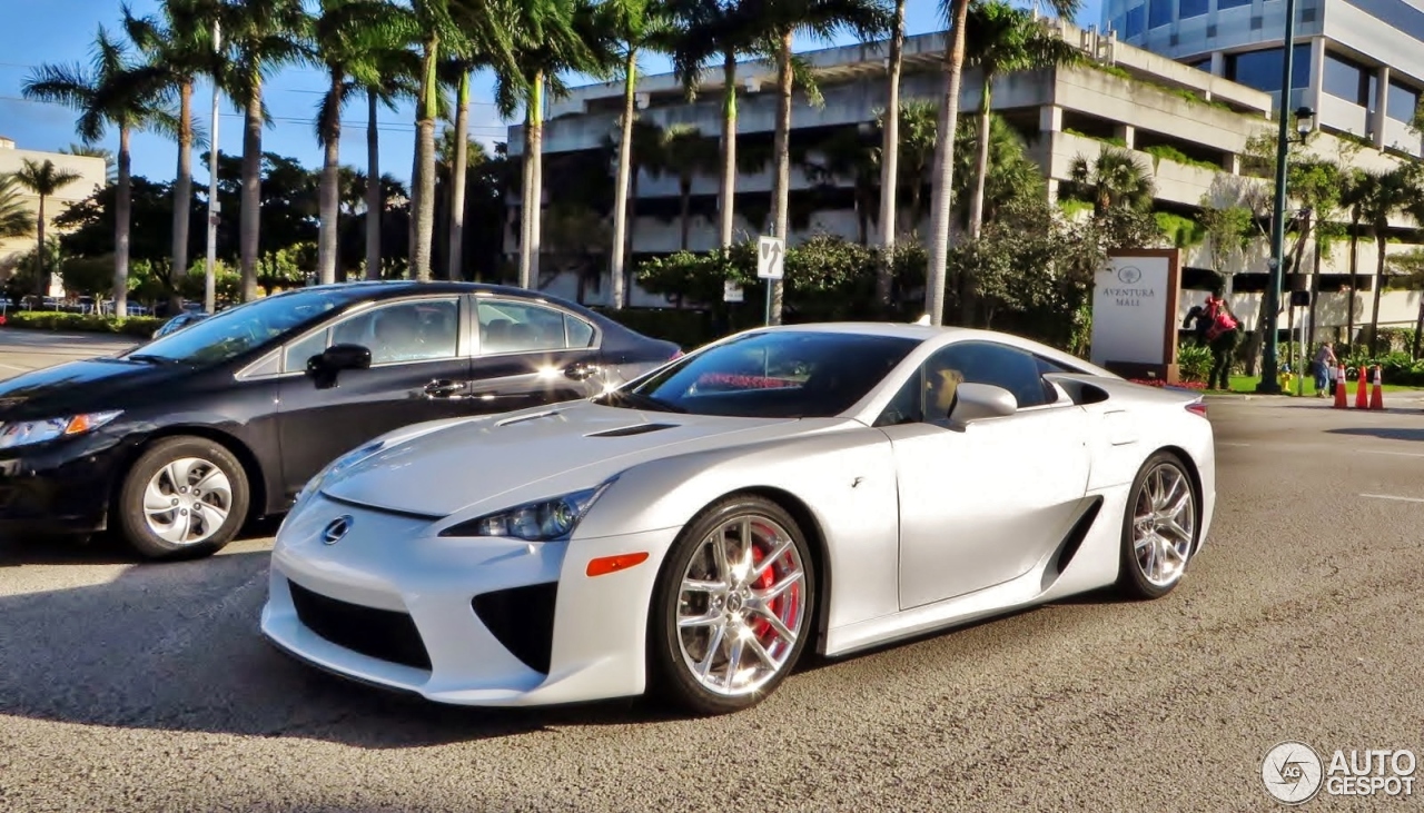 Lexus LFA