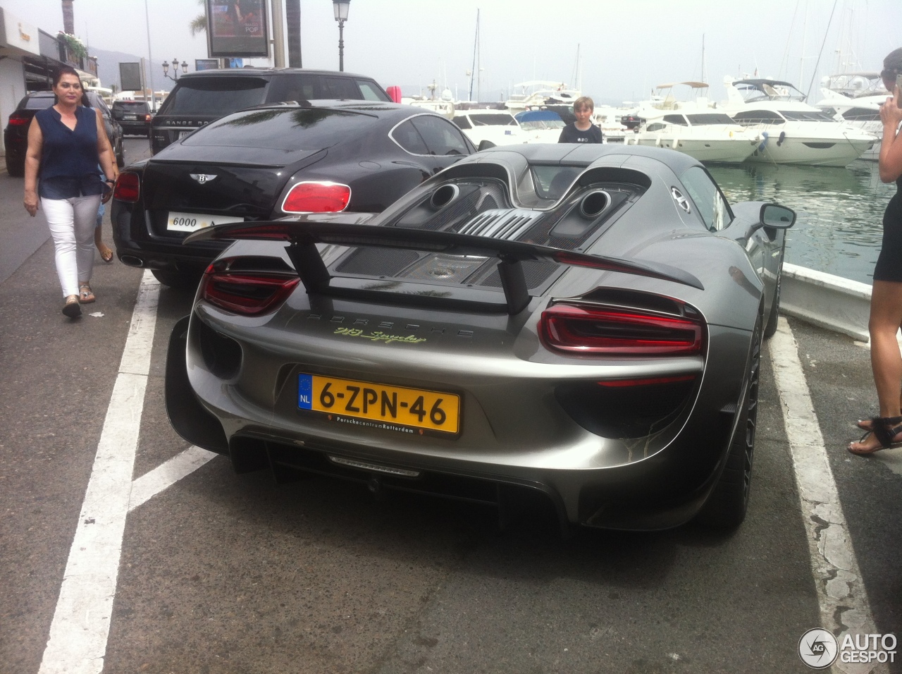 Porsche 918 Spyder Weissach Package