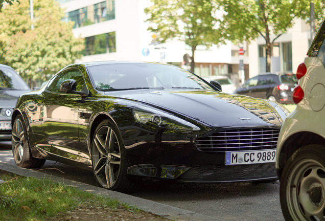 Aston Martin DB9 2013