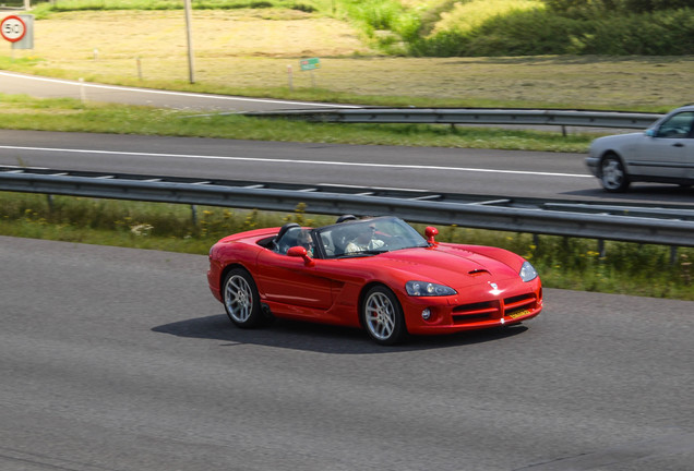 Dodge Viper SRT-10 Roadster 2003