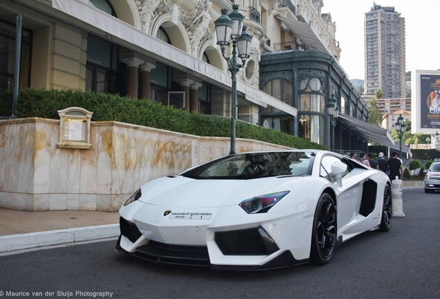 Lamborghini Aventador LP700-4