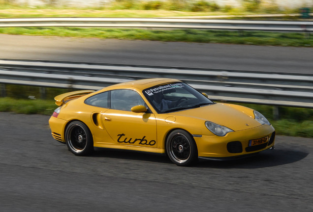 Porsche 996 Turbo