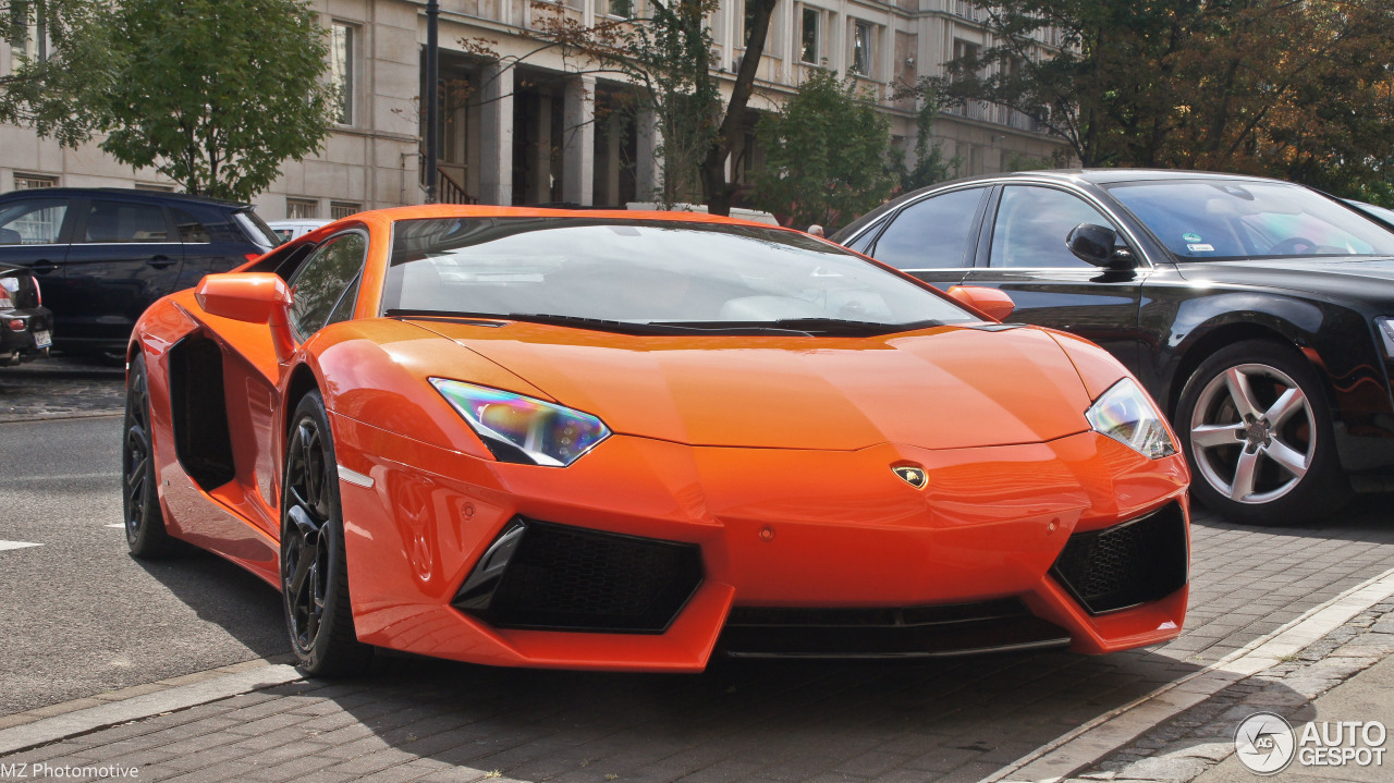 Lamborghini Aventador LP700-4