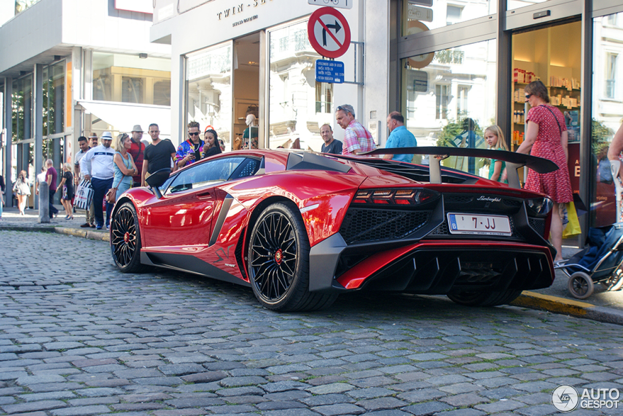 Lamborghini Aventador LP750-4 SuperVeloce