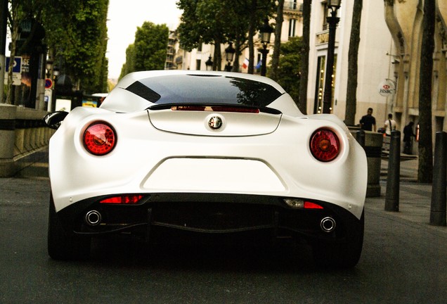 Alfa Romeo 4C Launch Edition