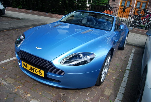 Aston Martin V8 Vantage Roadster