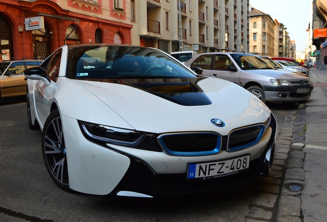 BMW i8