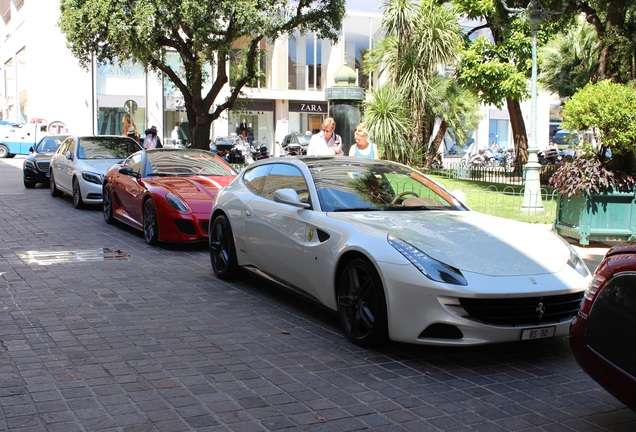 Ferrari FF